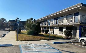 Motel 6 in Gulfport Ms